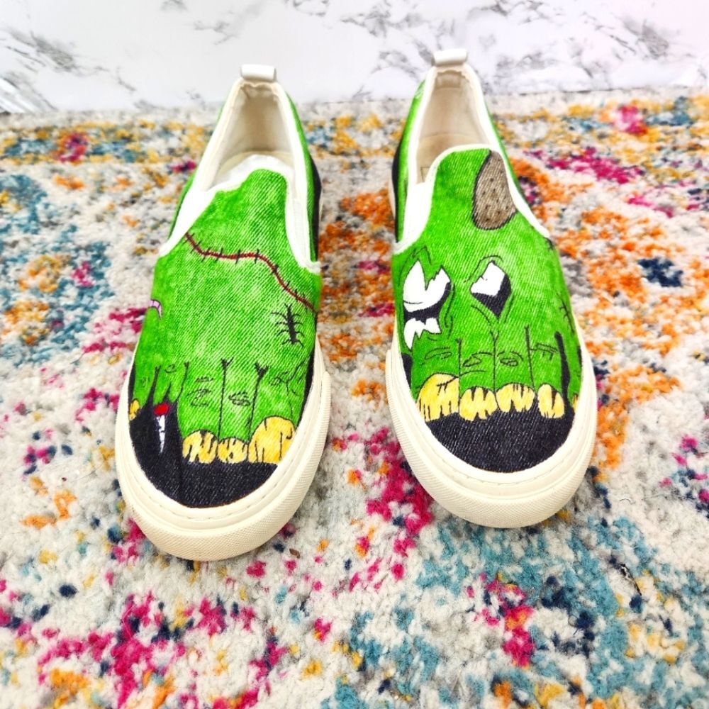 Gap Canvas Slip On Sneakers with Zombie Feet Sharpie Art Size 9
